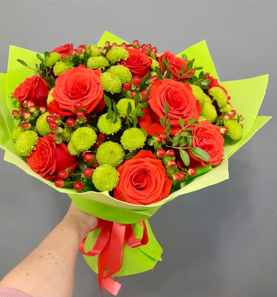 Букет цветов из: Хризантемы и Розы в Колывани