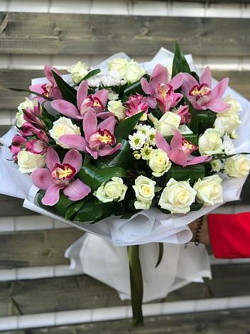 Букет цветов из: Розы и Хризантемы в Колывани