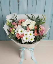Букет цветов из:  Розы, Лизиантусы и Хризантемы в Колывани