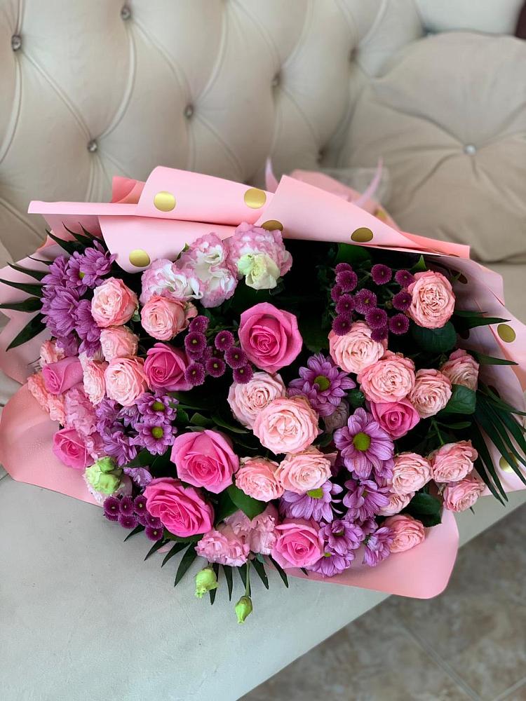 Букет цветов из: Хризантемы, Розы и Лизиантусы в Колывани