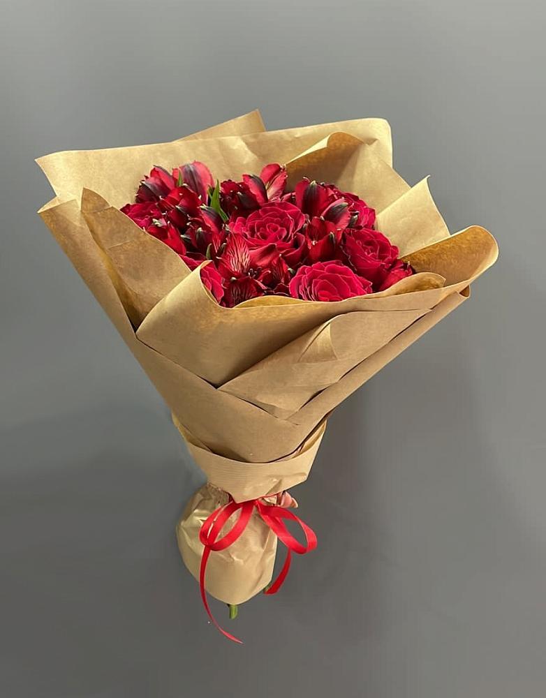 Букет цветов из: Альстромерии и Розы в Колывани