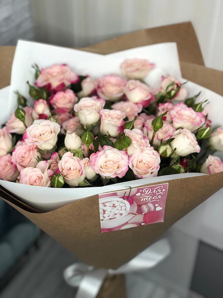 Букет цветов из: Розы в Колывани