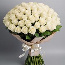 Букет 101 беля роза Белоснежка в Колывани
