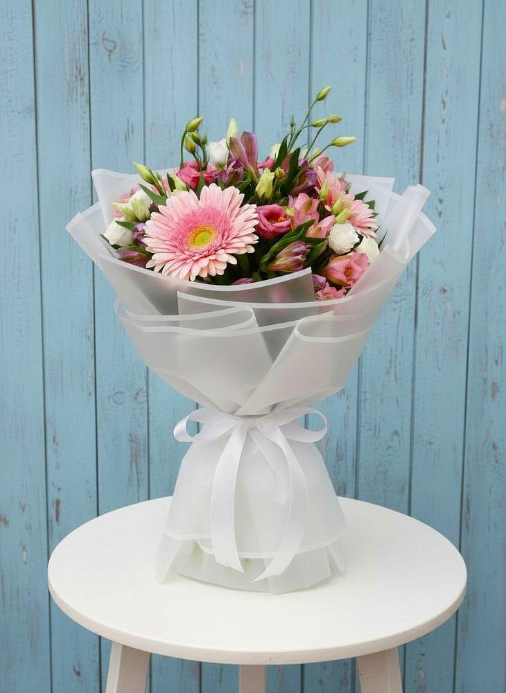 Букет цветов из: Герберы, Альстромерии и Лизиантусы в Колывани