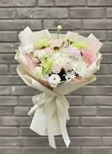 Букет цветов из:  Гвоздики, Розы, Лизиантусы и Хризантемы в Колывани