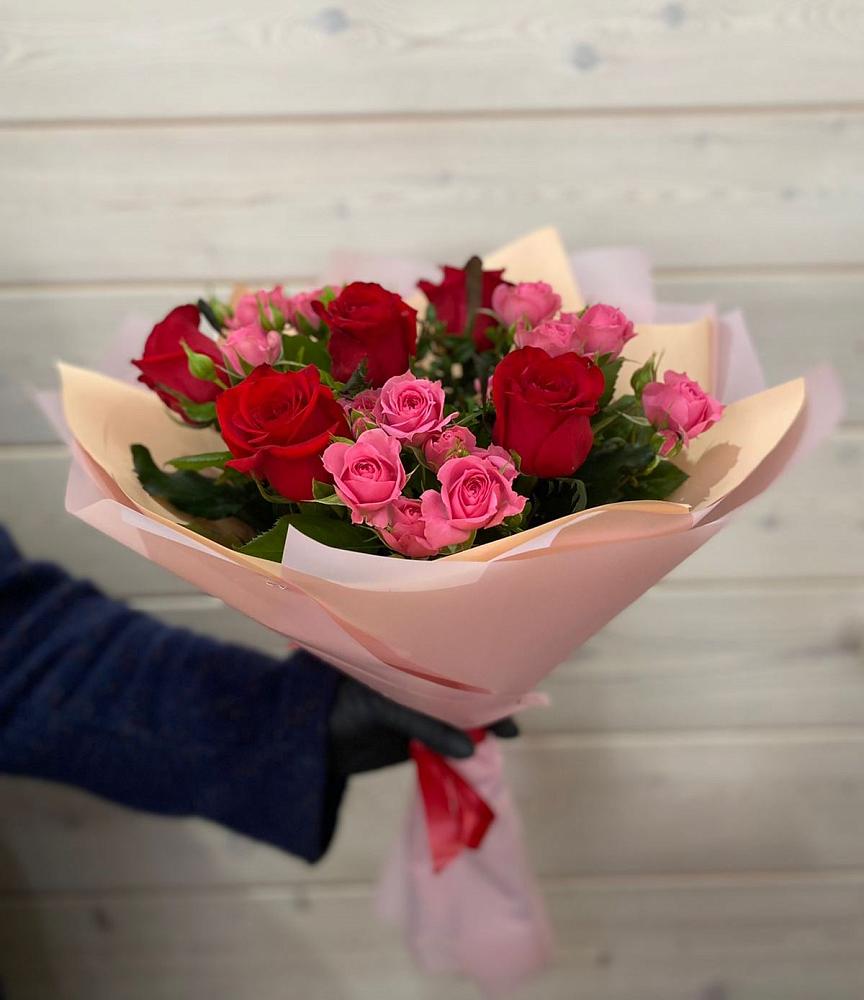 Букет цветов из: Розы в Колывани