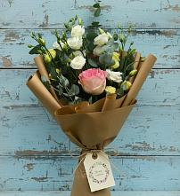 Букет цветов из:  Розы и Лизиантусы в Колывани