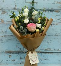 Букет цветов из:  Розы и Лизиантусы в Колывани