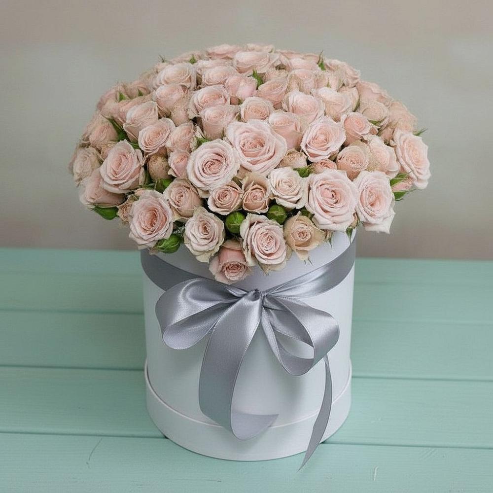 Цветочная композиция из Розы в шляпной коробке в Колывани