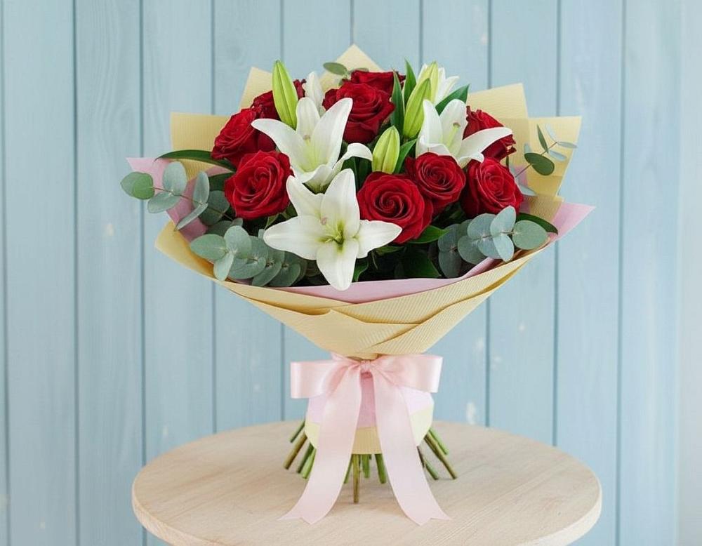 Букет цветов из: Лилии и Розы в Колывани